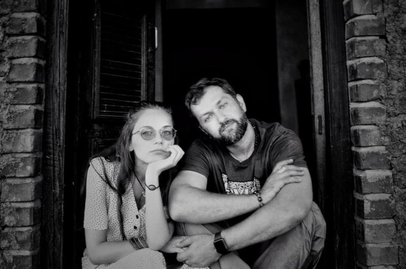 "მშვი­დი და დაღ­ვი­ნე­ბუ­ლი ეტა­პია ჩვენს ურ­თი­ერ­თო­ბა­ში" - ანი ბებიას და ილო ბეროშვილის რომანტიკული ფოტოები "ფეისბუქიდან"